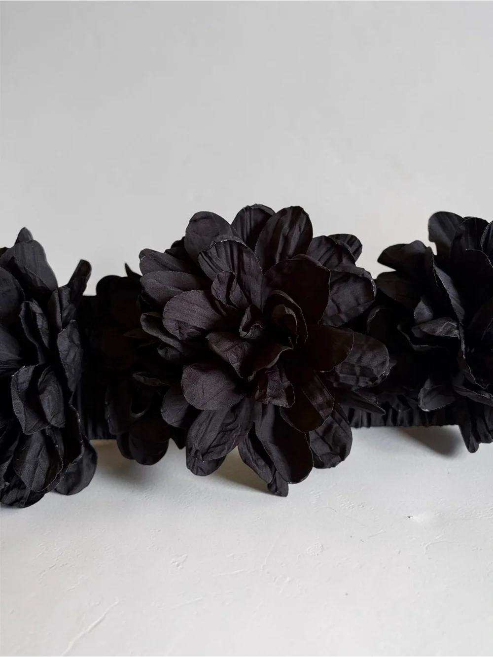 NWT Zara Silky Floral Black Belt Size 30 Pleats Stretch Preppy Feminine Coquette